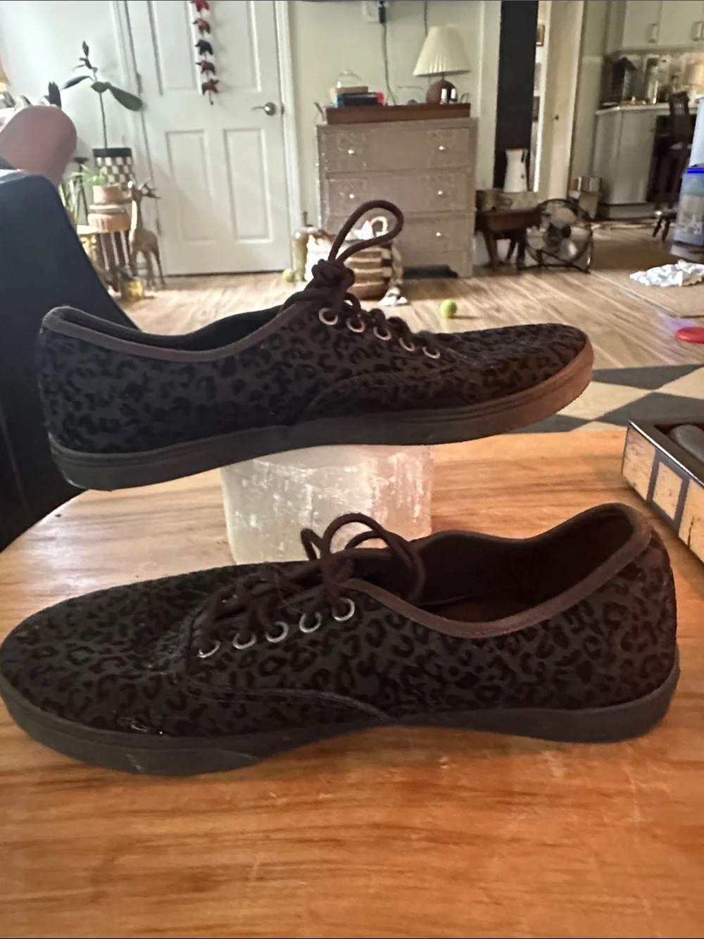 Vans Black Leopard Velvet Low Top Sneakers. Size 9.5